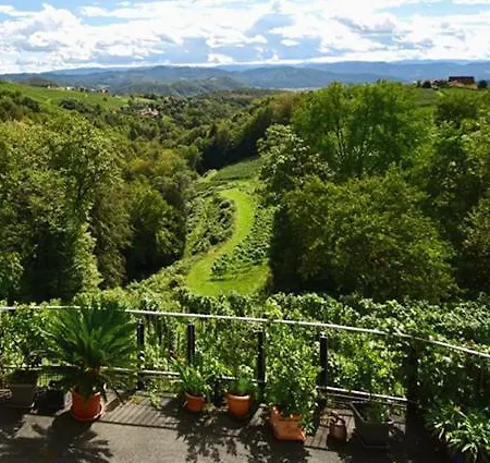 Malerisches Weingartenhaeuschen In Kitzeck Kitzeck im Sausal Exterior photo